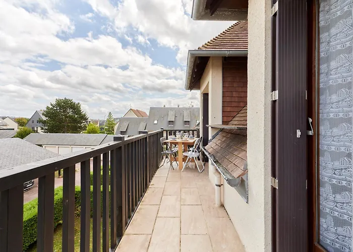 Le Repos De - Appt A 650m De La Apartment